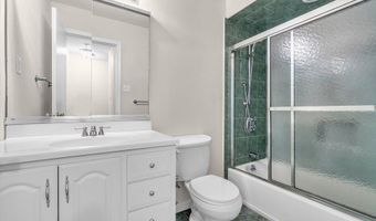 108 Dundee Ct, Aberdeen, NJ 07747