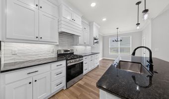 2040 MYRRH Pl, Bentonville, AR 72713