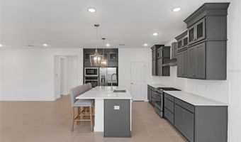 748 CURLY LOCKS Loop, Apopka, FL 32703