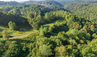 312 Poor Farm Rd, Beattyville, KY 41311