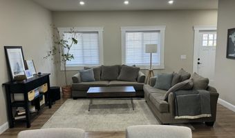 6 Maple Village Ct, Ann Arbor, MI 48103