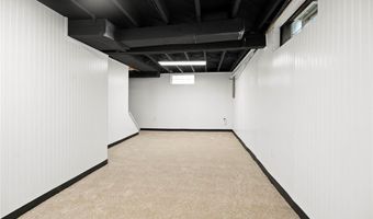 191 E Martin St, Amherst, OH 44001