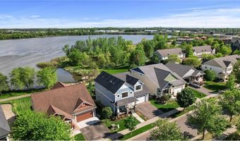6644 Lamplight Dr, Albertville, MN 55301