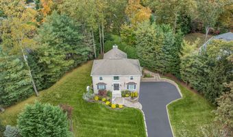 34 Serpentine Dr, Atlantic Highlands, NJ 07716