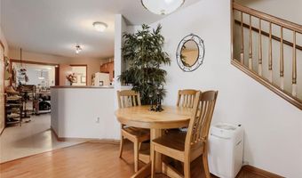 6452 158th St W, Apple Valley, MN 55124