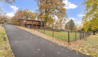 74500 240th St, Albert Lea, MN 56007