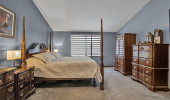 7 Shalamar Ct, Amherst, NY 14068