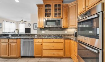 4 Faulkners Pl, Barnegat, NJ 08005