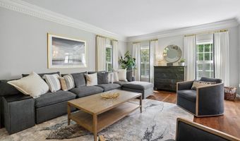 5 Spring Hill Rd, Bedford, NH 03110