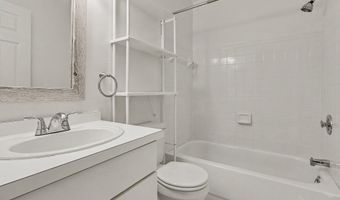 541 Long Shore Dr, Ann Arbor, MI 48105