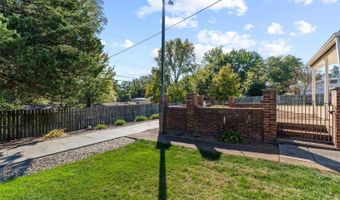 15314 Clayton Rd, Ballwin, MO 63011