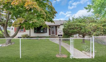 73 Locker St, Beachwood, NJ 08722