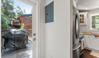 140 Baker Rd, Aptos, CA 95003