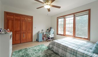 23 Forrester Ct, Amherst, NY 14228