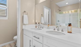 225 Royal Gln 404, Escondido, CA 92025