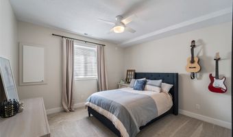 901 Cardinal Dr, Polk City, IA 50226