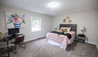 330 W McKeever St, Andrews, IN 46702