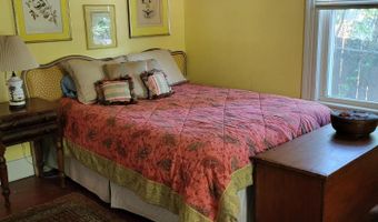 318 Chesterfield St N, Aiken, SC 29801