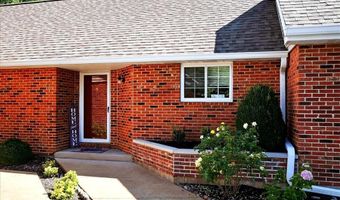 1319 Tahoe Valley Ct, Ballwin, MO 63021