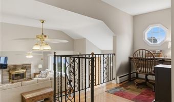 35 Superior View Blvd, North Providence, RI 02911