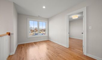 19 Fieldstone Court Ct 19, Bethel, CT 06801