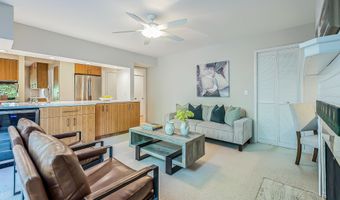 22 Haverhill Ct, Ann Arbor, MI 48105