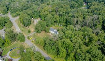 5 Hidden Valley Rd, Andover, NJ 07860
