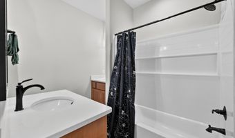 225 Santa Fe St, Alvarado, TX 76009