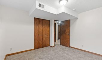 7090 146th St W, Apple Valley, MN 55124