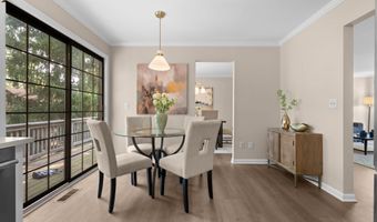2250 Rivenoak Ct, Ann Arbor, MI 48103