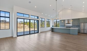 3118 NW Crossing Dr, Bend, OR 97703