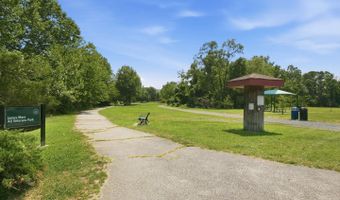 200 N PICKETT St #1414, Alexandria, VA 22304
