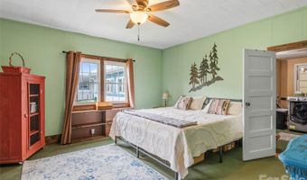 138 Robert Phillips Rd, Bakersville, NC 28705