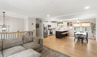 64 Woodland Rd, Bayville, NJ 08721