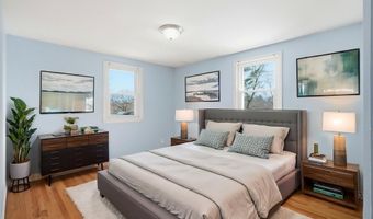18-20 Genetti Cir, Bedford, MA 01730