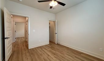 4 Shetland Cir, Bella Vista, AR 72715