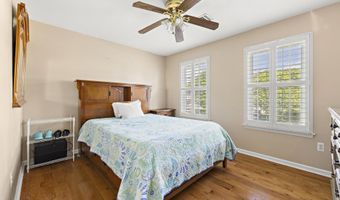 153 Vivas Dr, Barnegat, NJ 08005