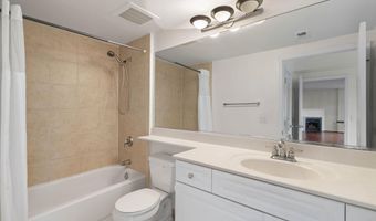 851 N GLEBE Rd 1011, Arlington, VA 22203