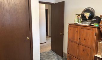 107 Golf Course Dr, Armstrong, IA 50514
