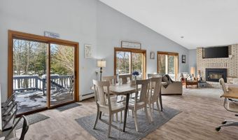 87 Maple Ridge Dr, Monmouth, ME 04259