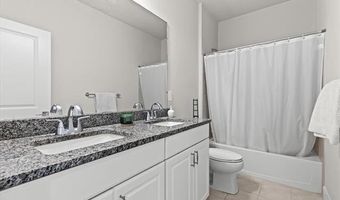 592 CONCORD PINES Dr, Ann Arbor, MI 48105