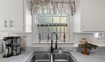 1638 Melinda Dr, Altavista, VA 24517