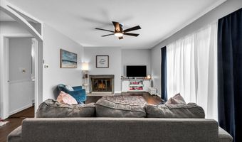 26 Glenview Dr 26, Cromwell, CT 06416
