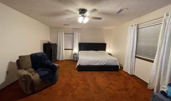 802 W Jj Clark Dr, Artesia, NM 88210