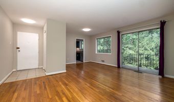 10506 WEYMOUTH St 203, Bethesda, MD 20814