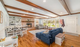 1016 Argyle Ct, Alma, MI 48801