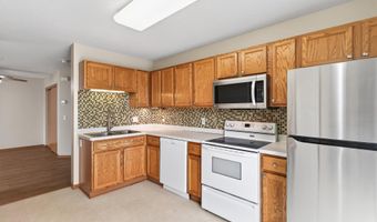 15822 Fleet Trl, Apple Valley, MN 55124