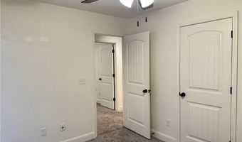 6000 NW Meade St, Bentonville, AR 72713