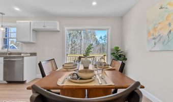 7 B The Crossings At Village Center Dr, Barrington, NH 03825