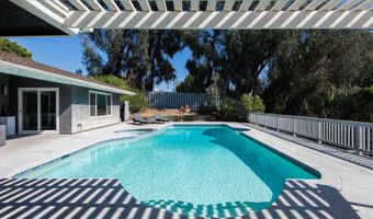 9976 Grandview Dr, La Mesa, CA 91941
